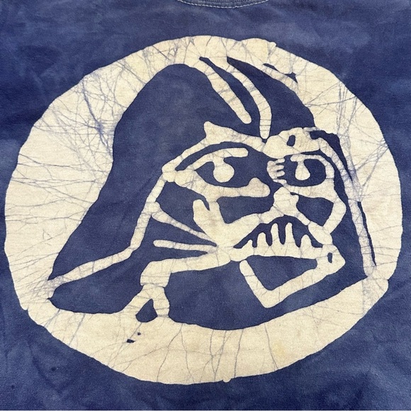 🌑✨ Star Wars Darth Vader Batik Tie Dye - Picture 2 of 4